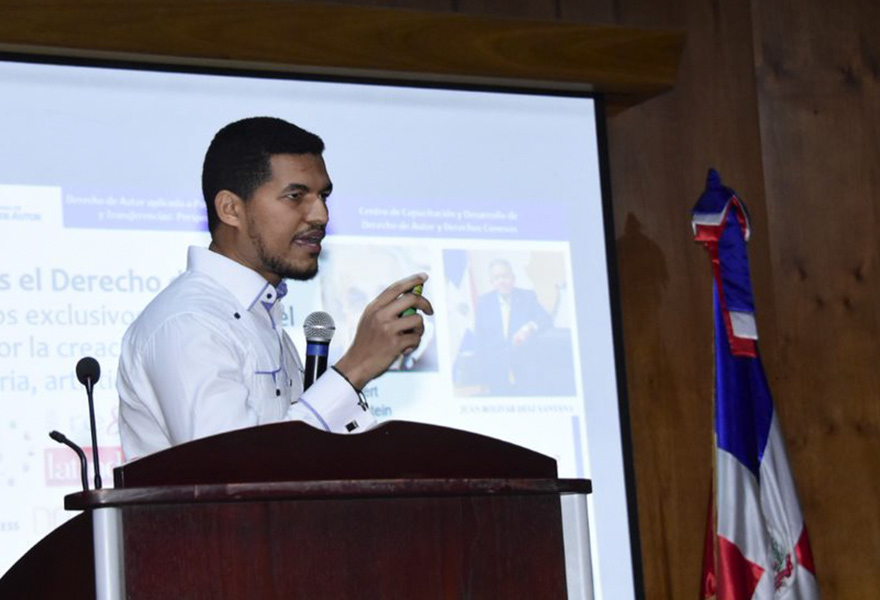 Conferencia Derecho de Autor Aplicado a la Publicación, Divulgación y transferencias Perspectivas Globales